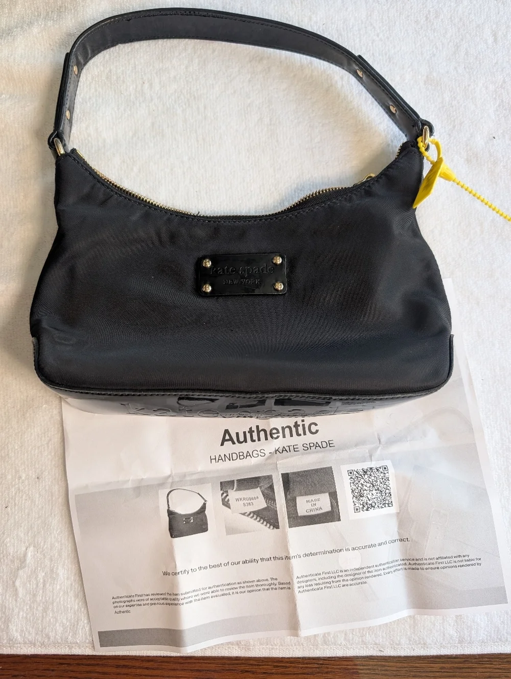 Kate Spade New York Black Nylon Shoulder Hobo Bag Authenticated